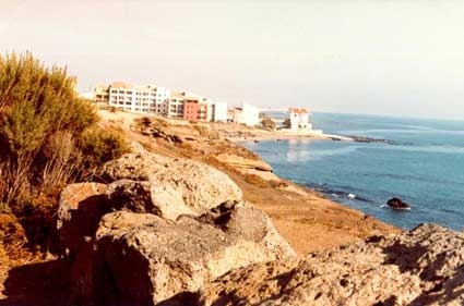 Sentier de la falaise 1980 par A. Galvani